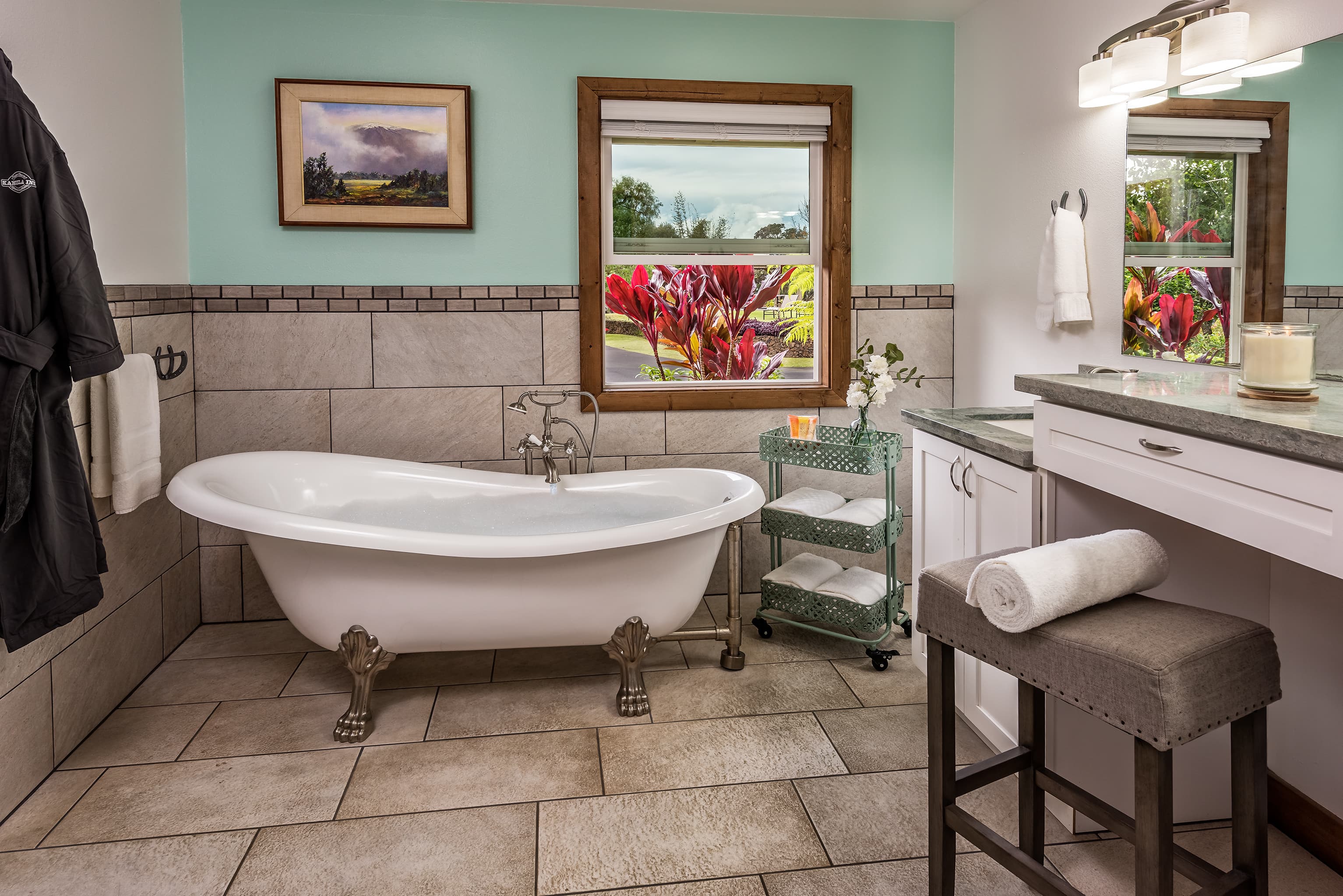 Executive Suite One (master ensuite with clawfoot tub)